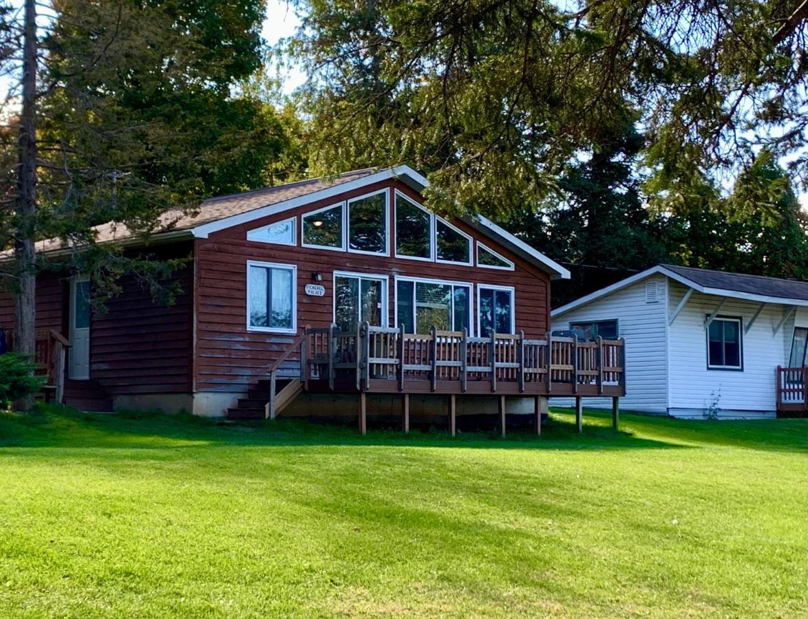 Merland Park Cottages And Motel Picton Exterior foto
